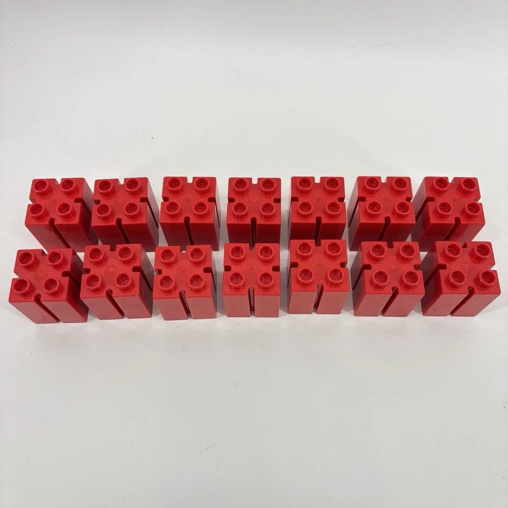 Lego Duplo Red 2X2X2 Column W/ Vertical Grooves Lot Of 14 Vintage Bricks